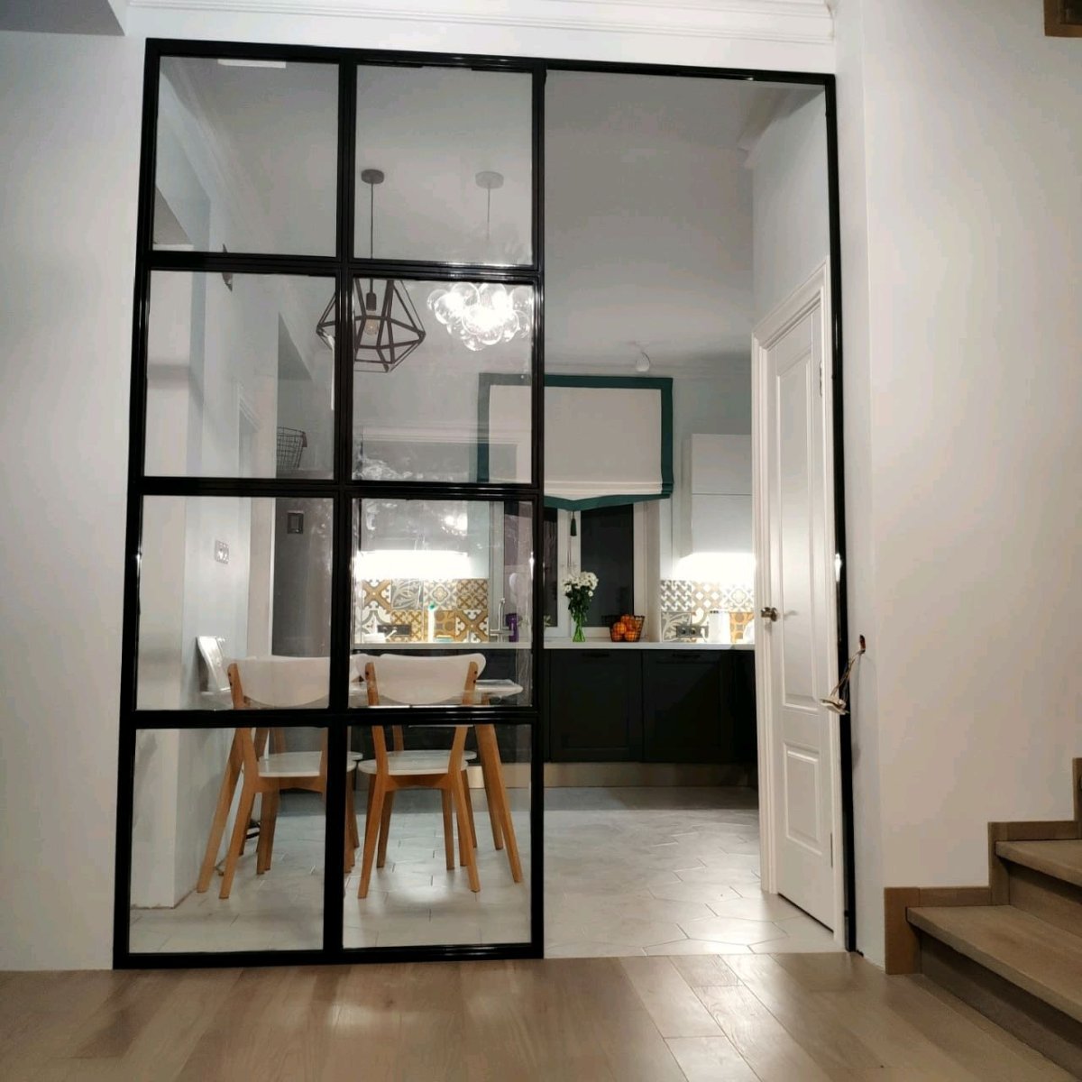 Спальня стеклянная перегородка лофт