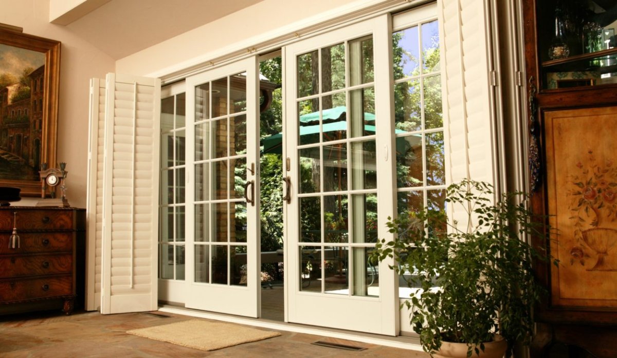 Пластиковые двери