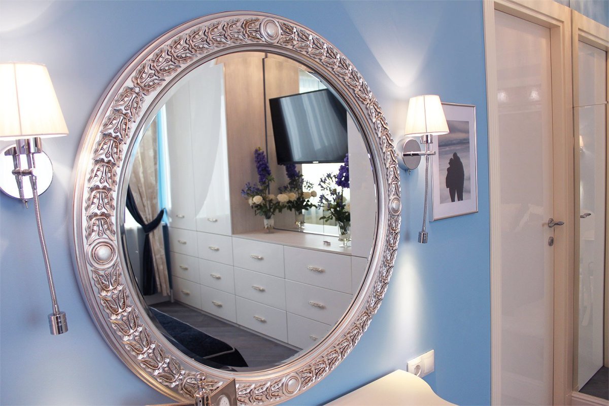 Зеркала с подсветкой для гостиной