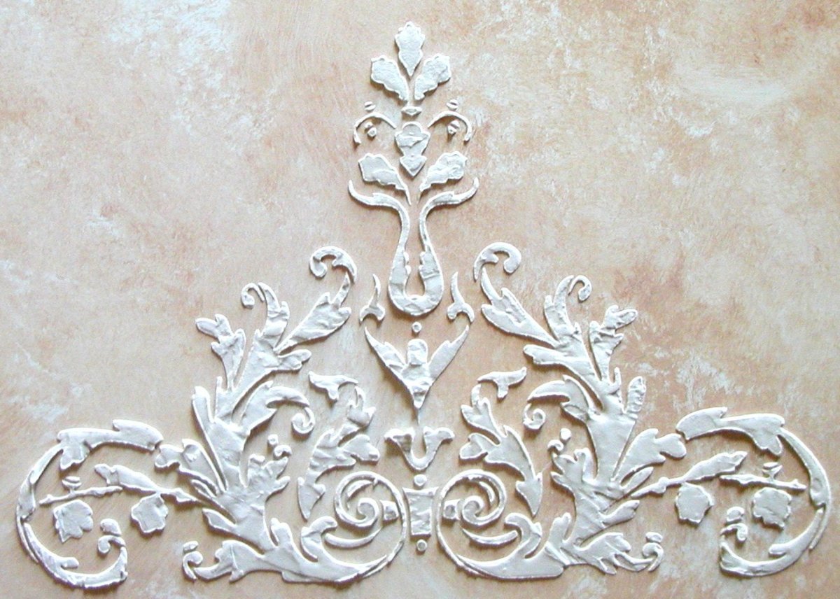 Трафаретная декоративная штукатурка