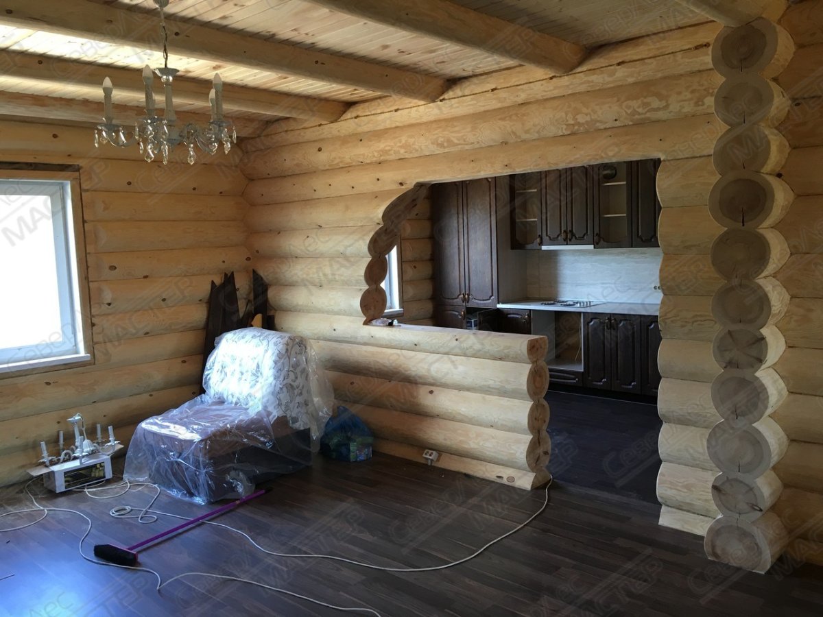 Отреставрированный деревянный дом