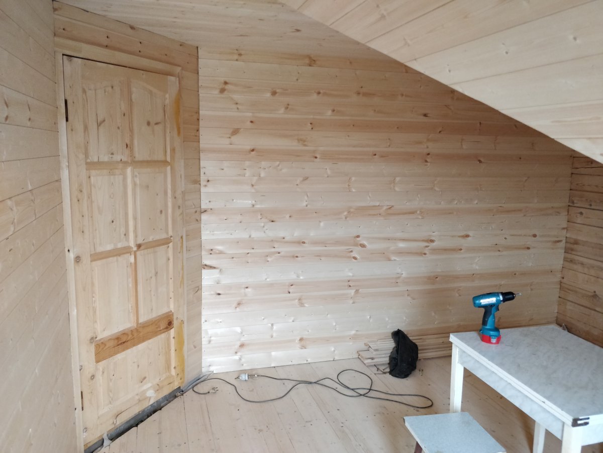 Интерьер деревянного дома из бревна в стиле Прованс