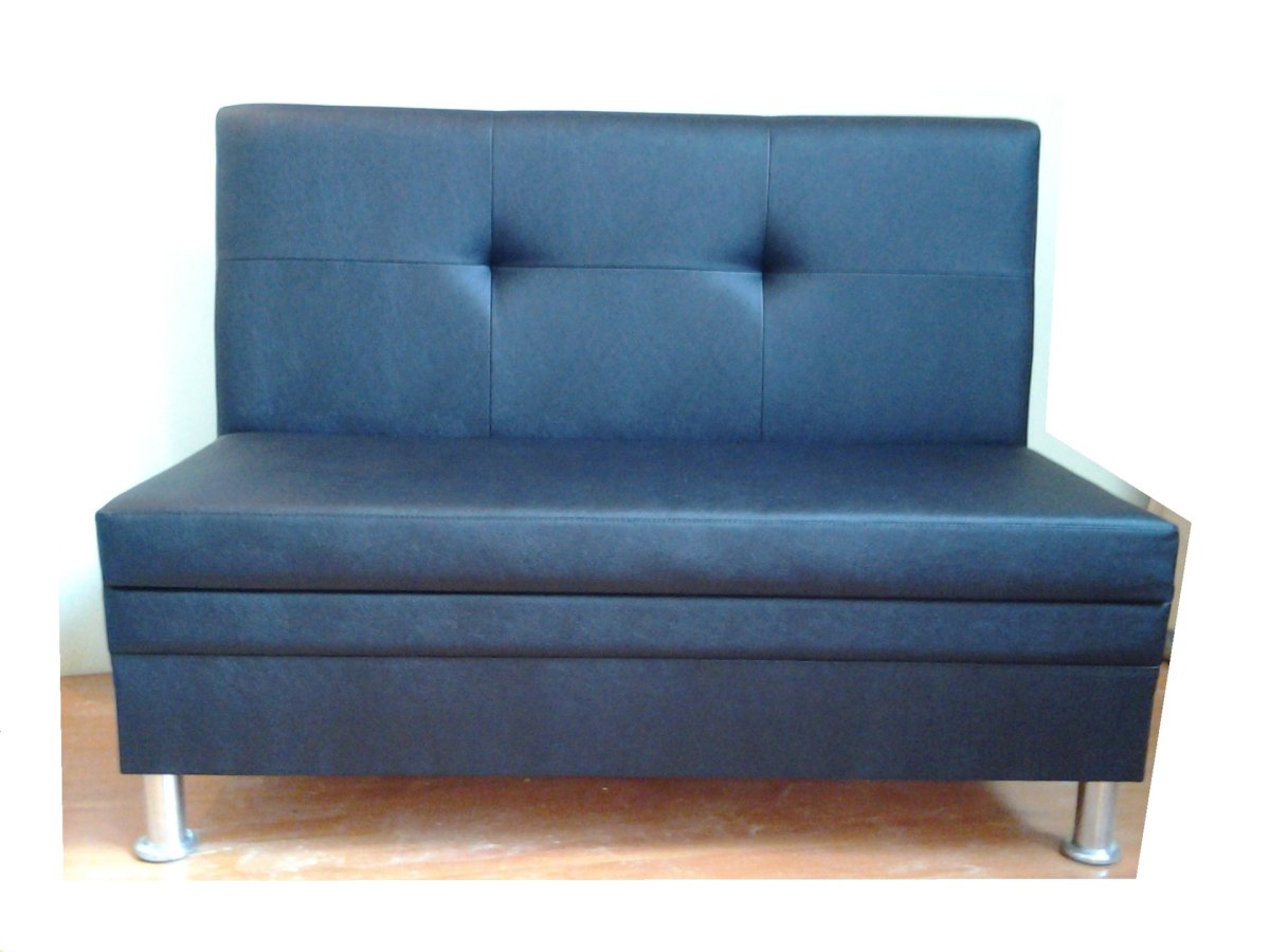 Диван с узкой спинкой