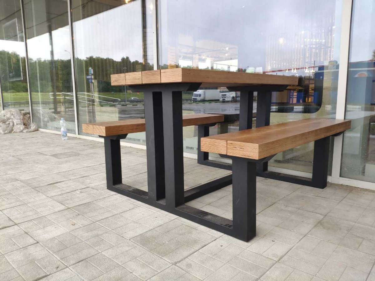 Уличная мебель в стиле лофт для кафе