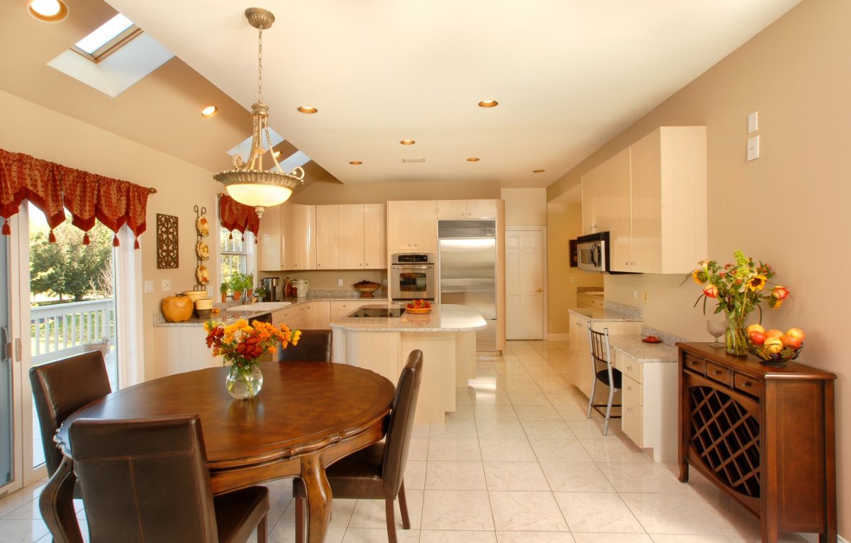 Дайнинг рум