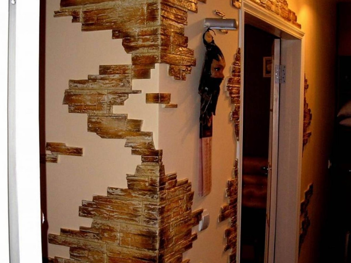 Декор дверей рваный камень