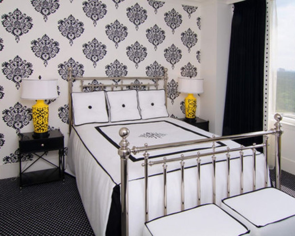 Спальня в черно белых тонах