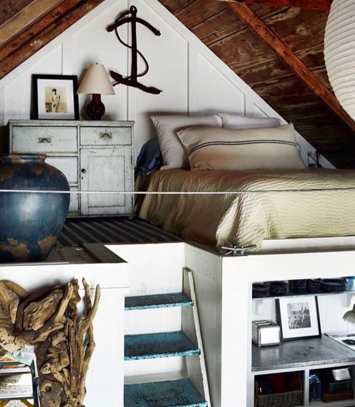 Гостиная на мансарде