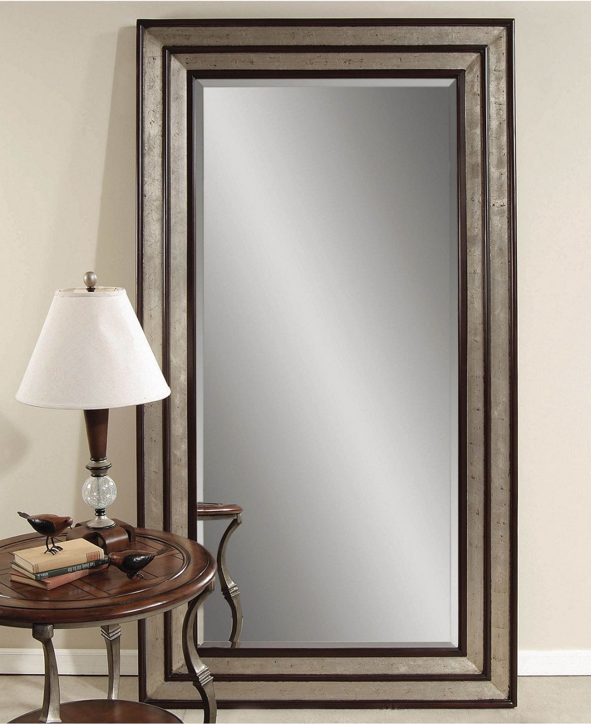 Черное современное зеркало