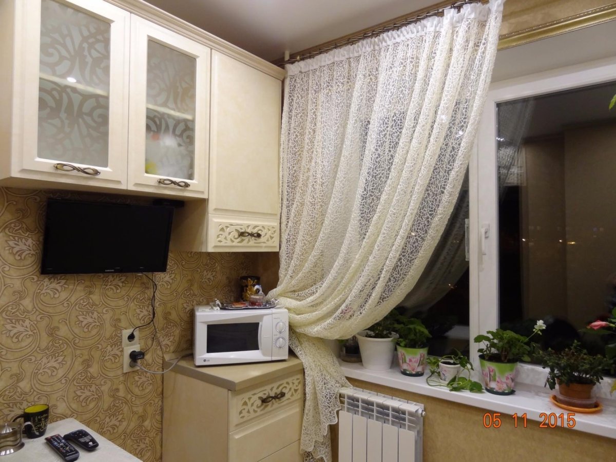 Тюль на кухне в хрущевке