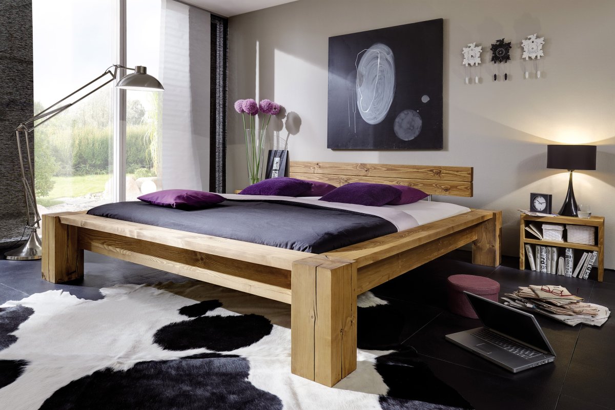 Брутальная кровать из дерева