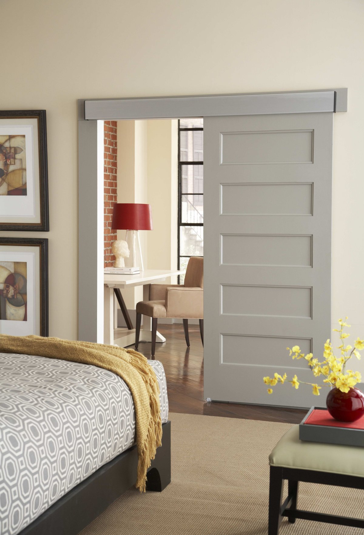 Раздвижные двери в спальню