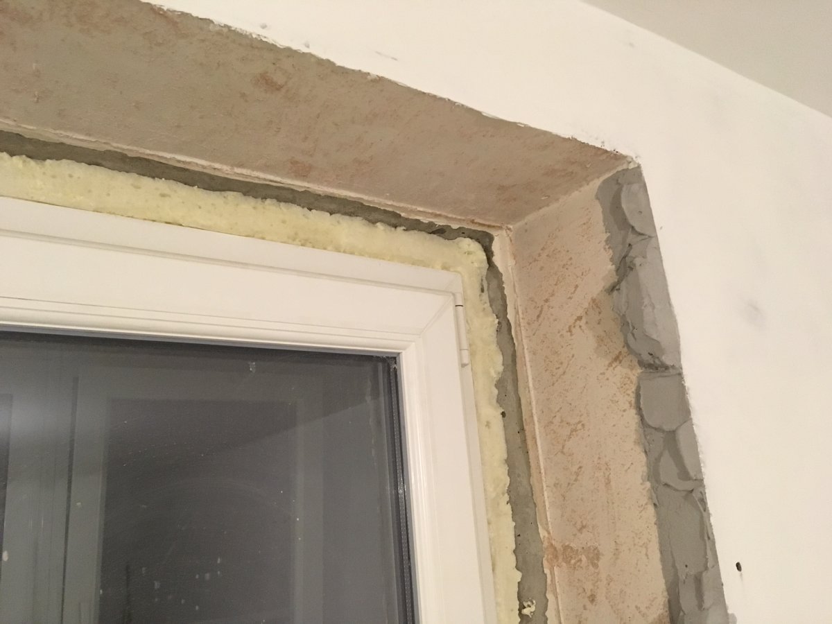 Штукатурка откосов входной двери