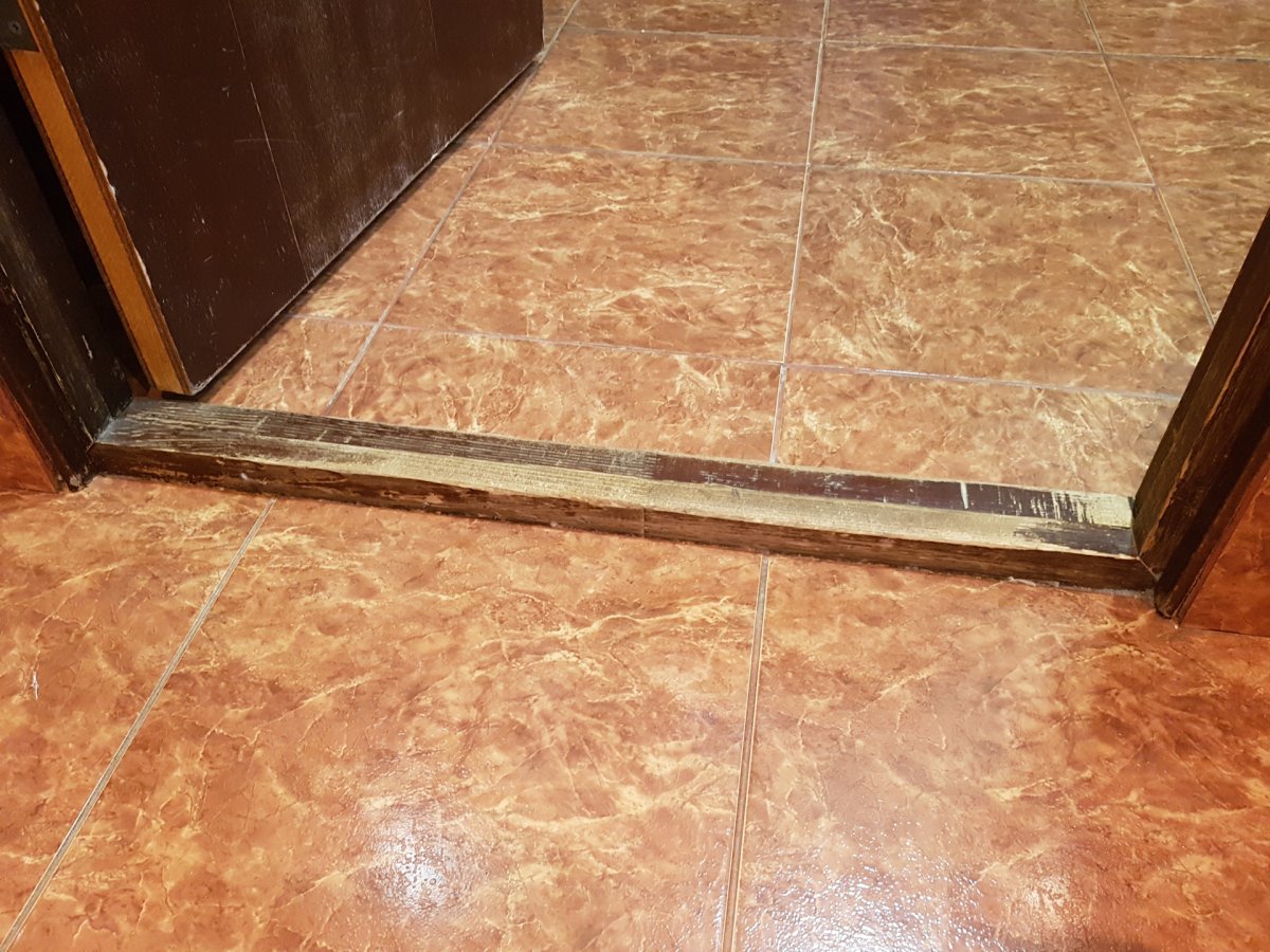 Порог алюминиевой 60мм входной двери с терморазрывом