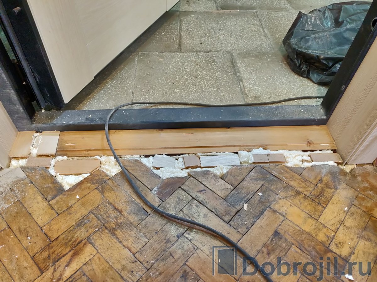 Порог межкомнатной двери