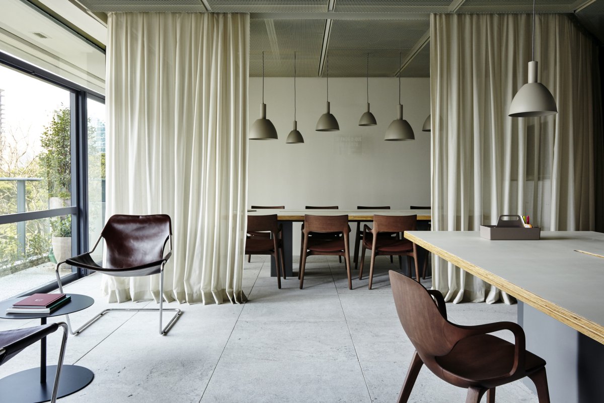 Шторы в аудиторию