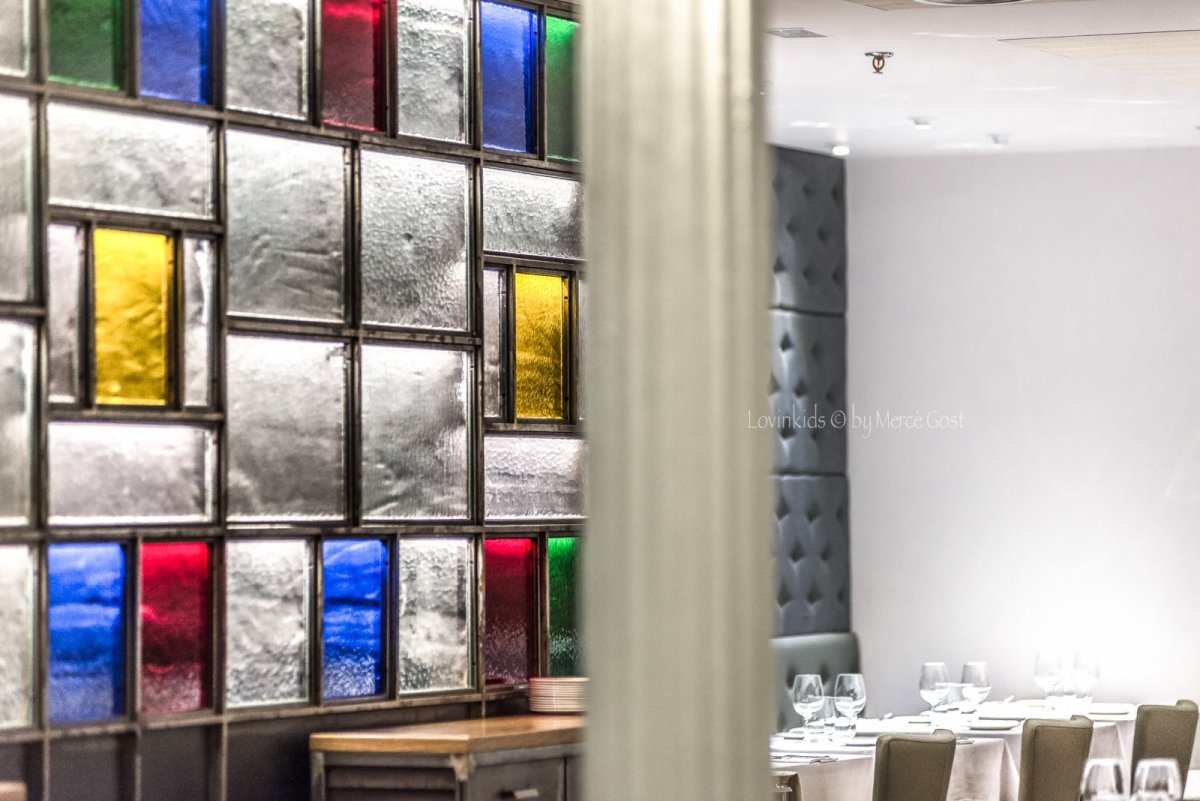 Стеклоблоки в интерьере лофт