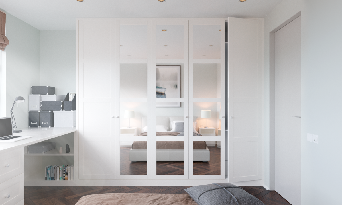 Гардеробная с распашными дверями