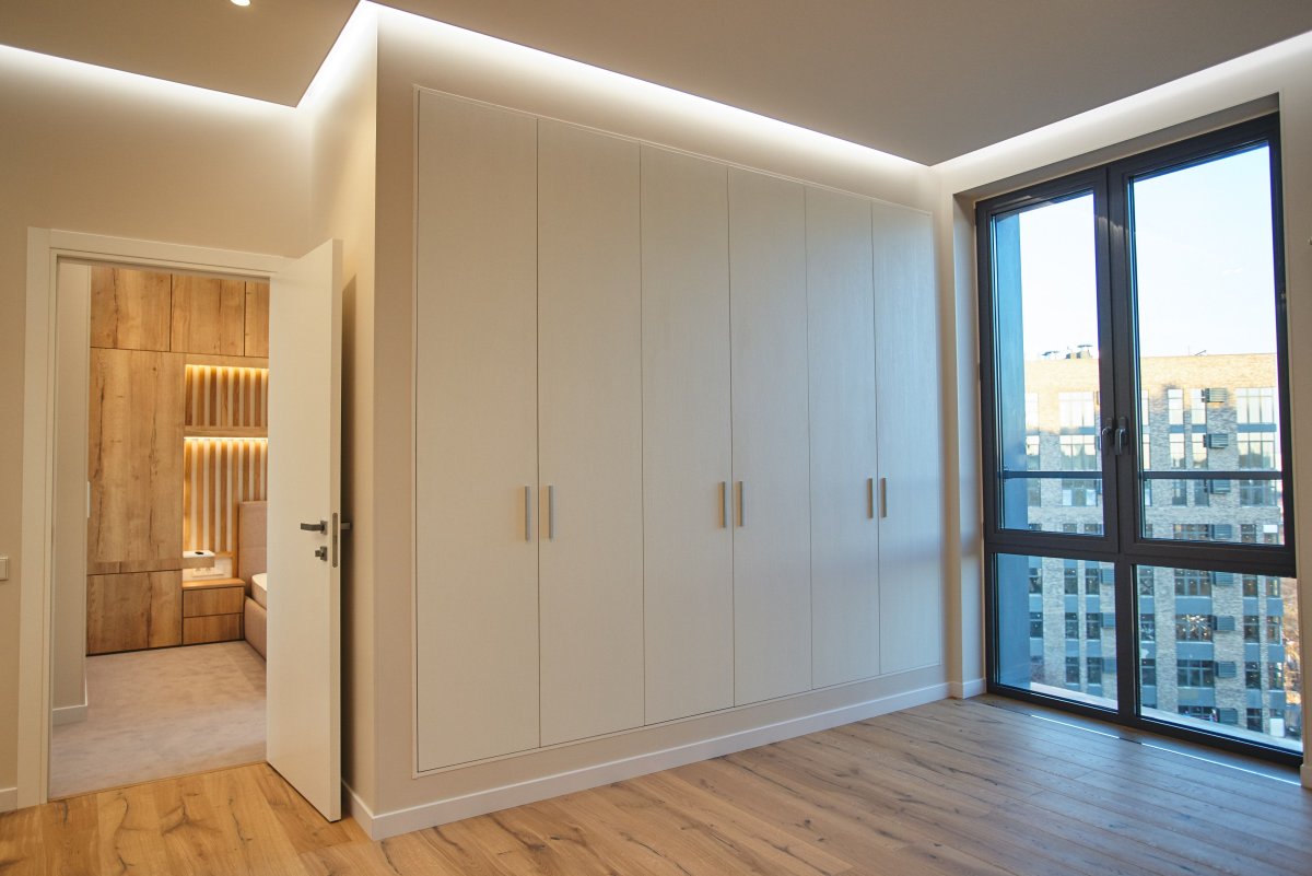 Шкафы в стиле Модерн распашные