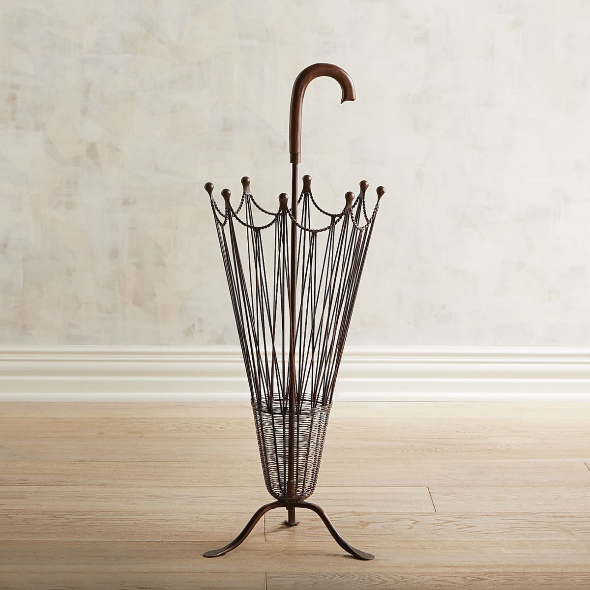 Крючки для зонтиков в прихожую