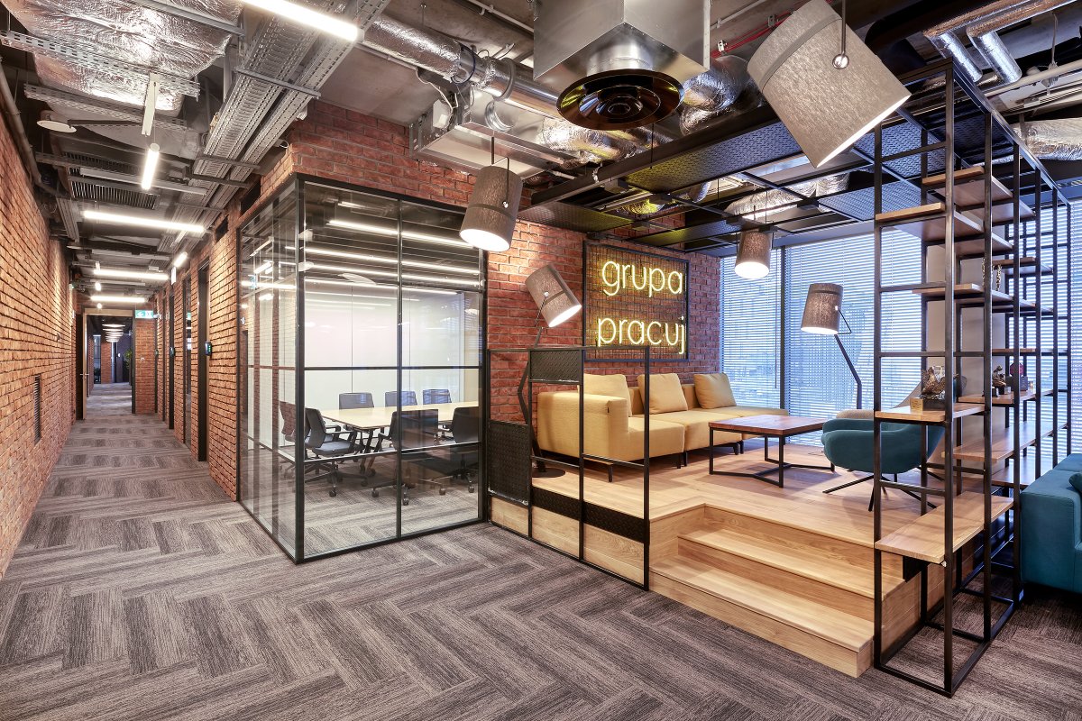 NEUEHOUSE, Лос-Анджелес