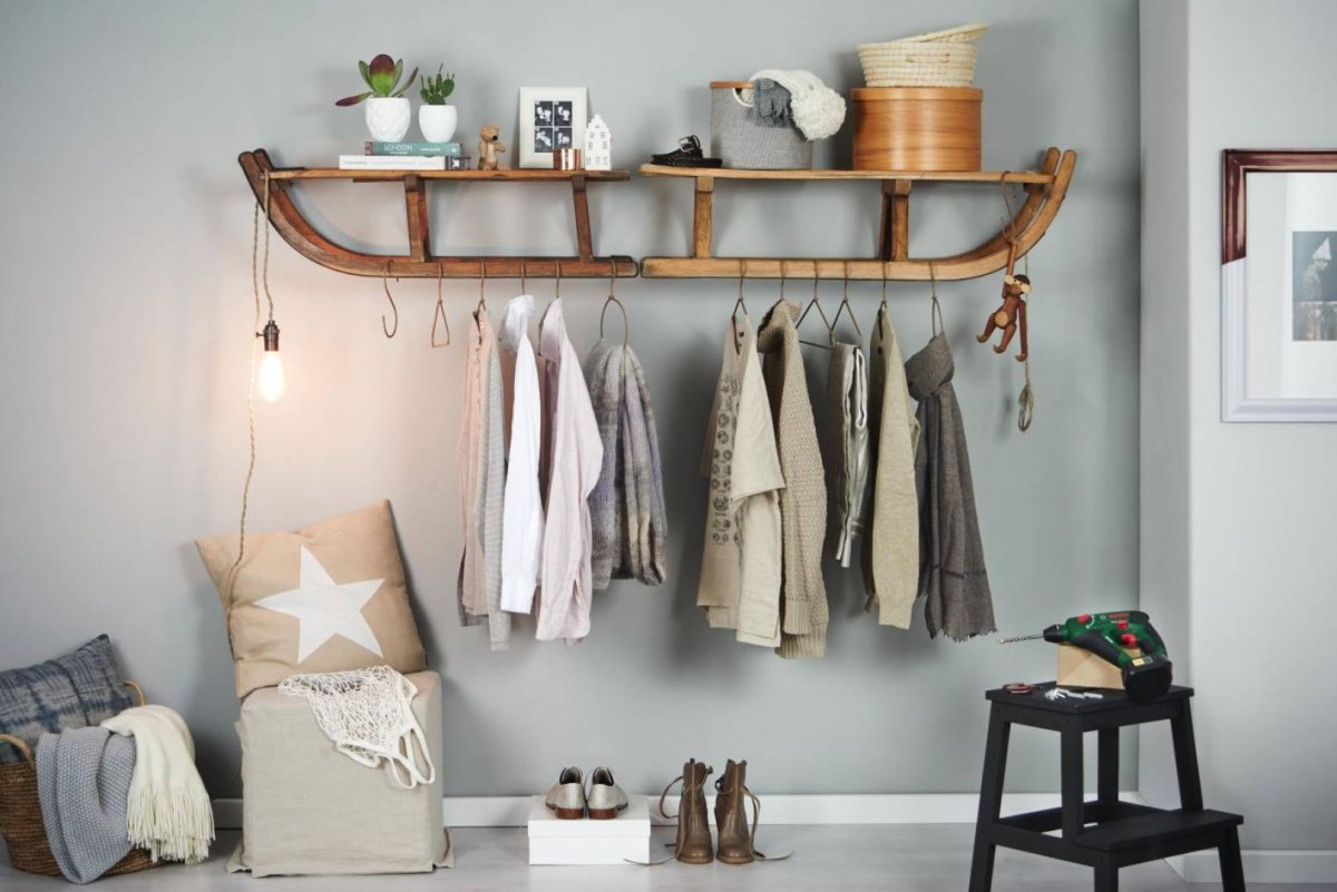 Вешалка в виде дерева