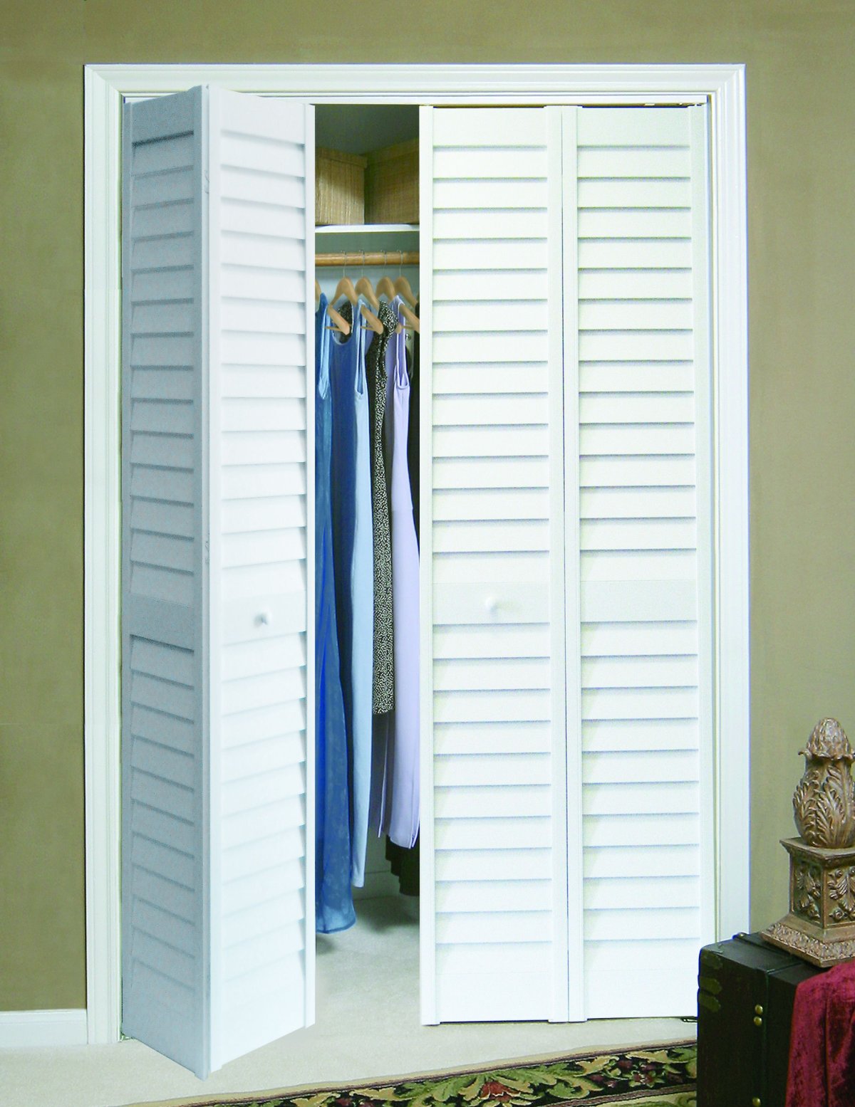 Bi-Fold Door гардероб