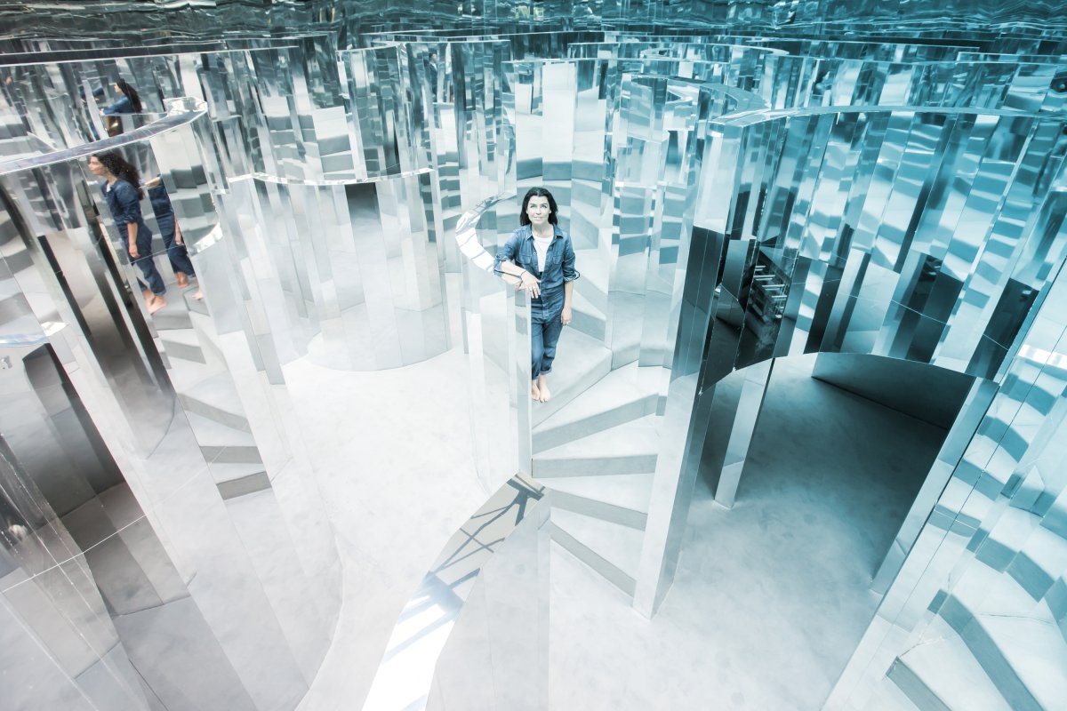 Лукас Самарас зеркальная комната