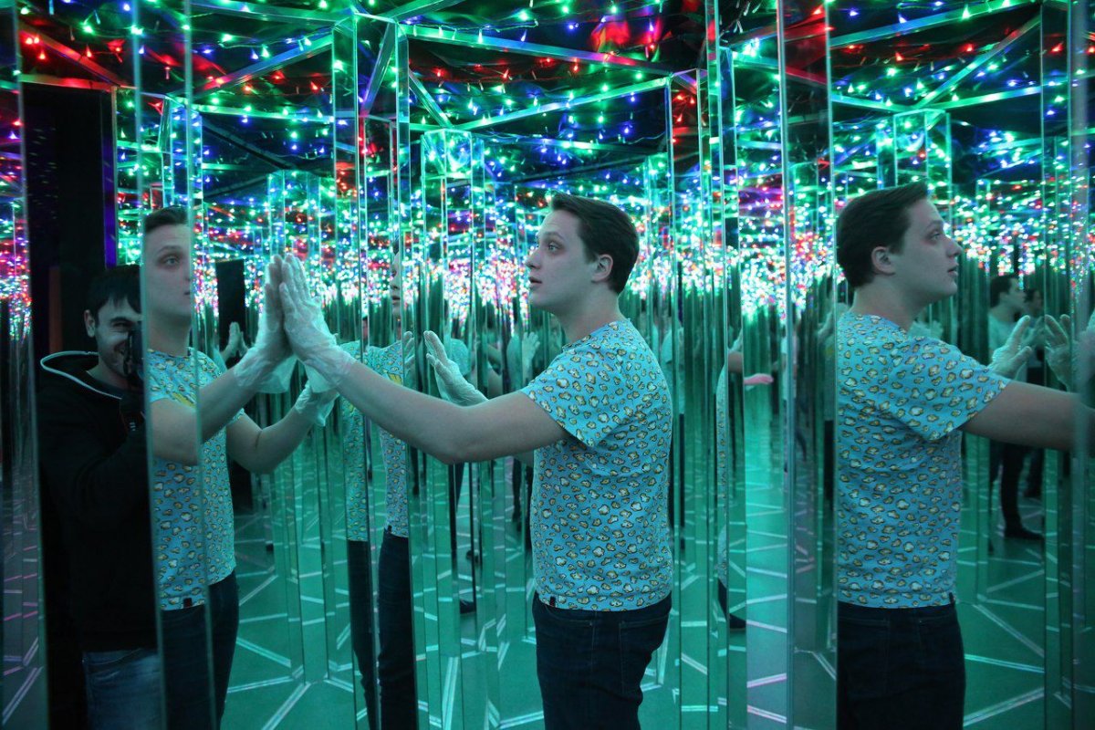 Зеркальный Лабиринт Авиапарк