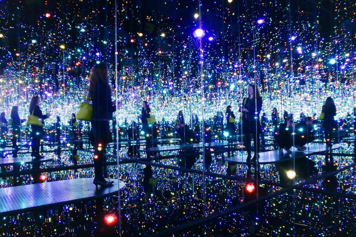 Yayoi Kusama Infinity