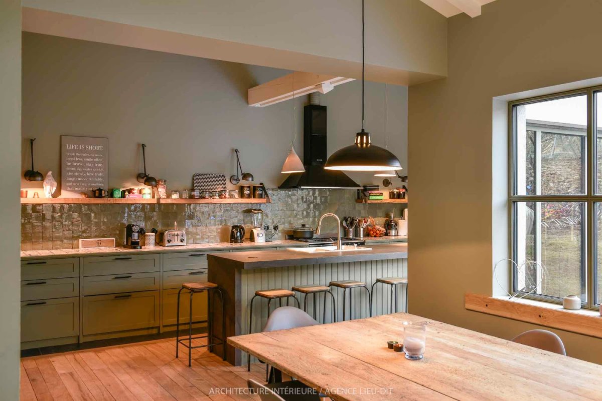 Кастрюли в скандинавском стиле