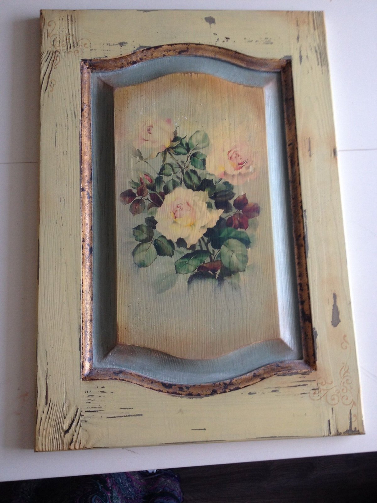 Декупаж мебели в стиле Кантри