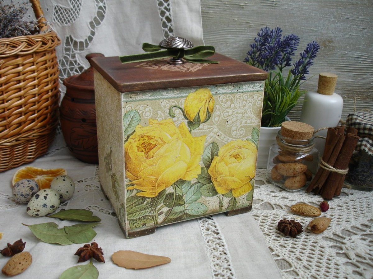 Дверь в стиле шебби