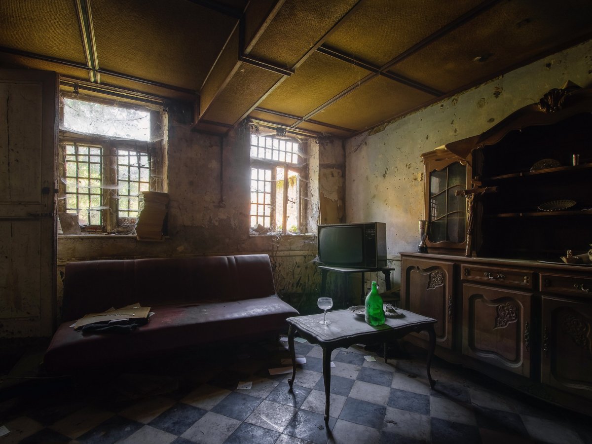 Особняк Данте Манор