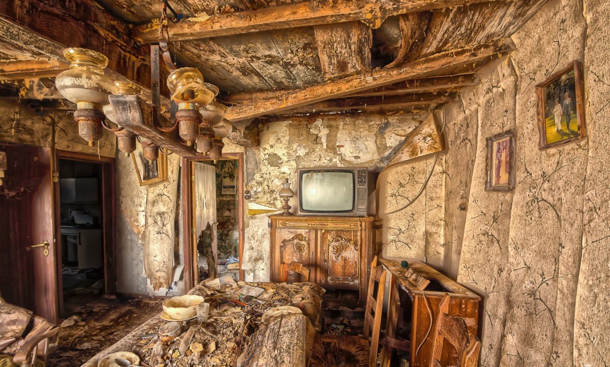 Заброшенная комната