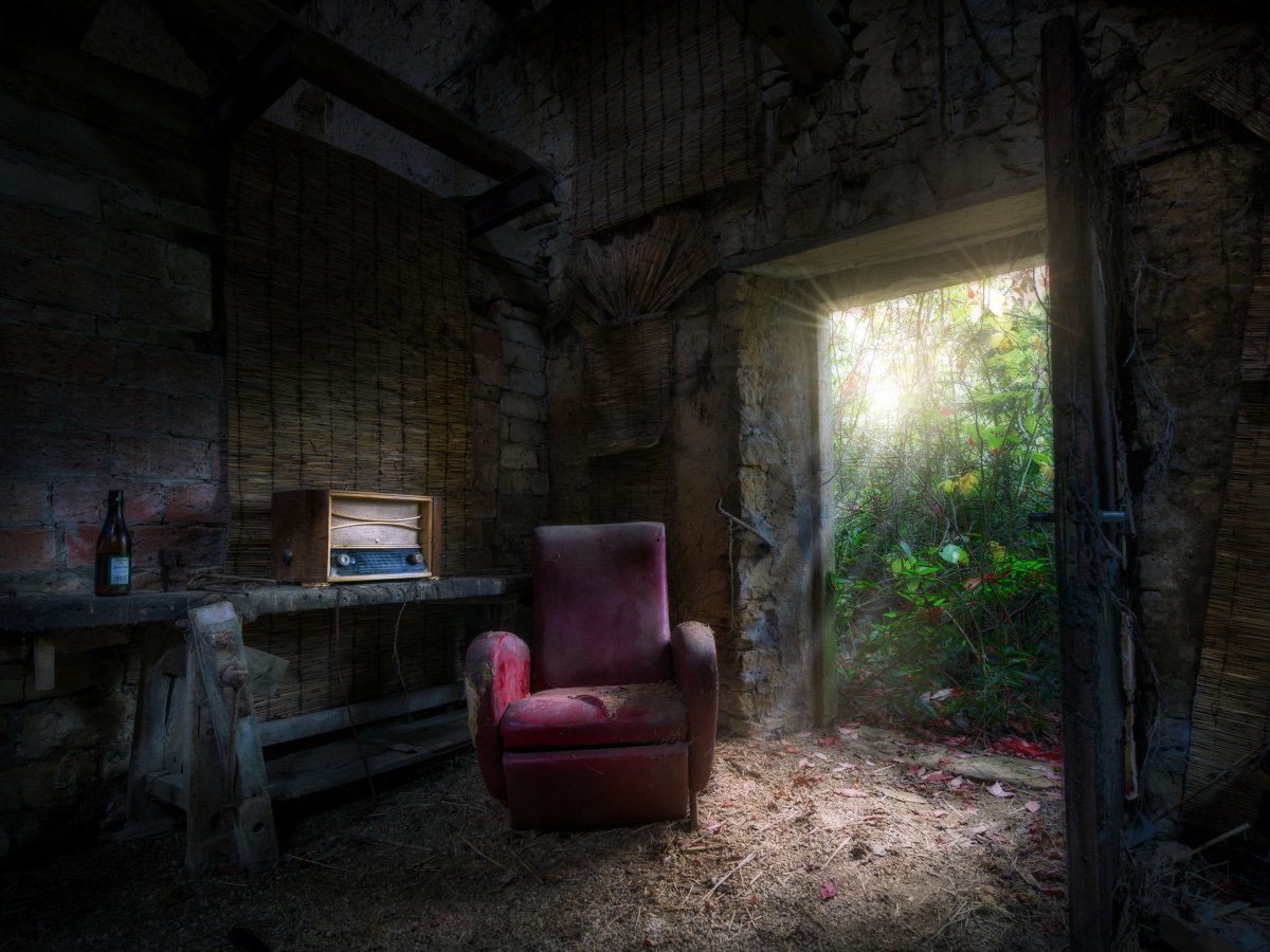 Заброшенная комната