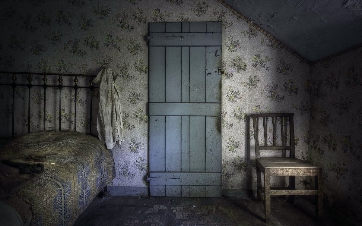 Заброшенная комната