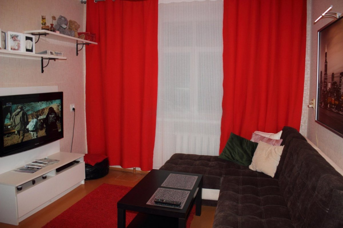 Обычная гостиная в обычной квартире