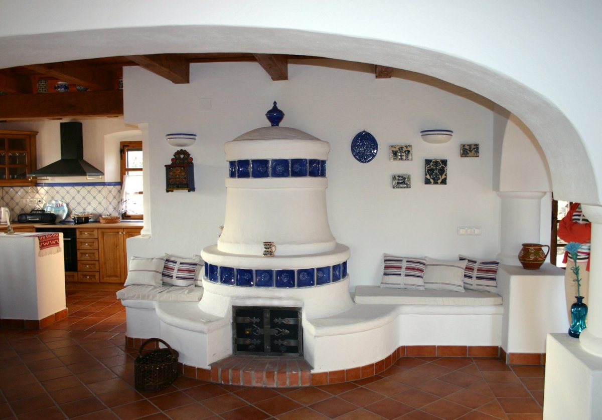 Русская печь с камином