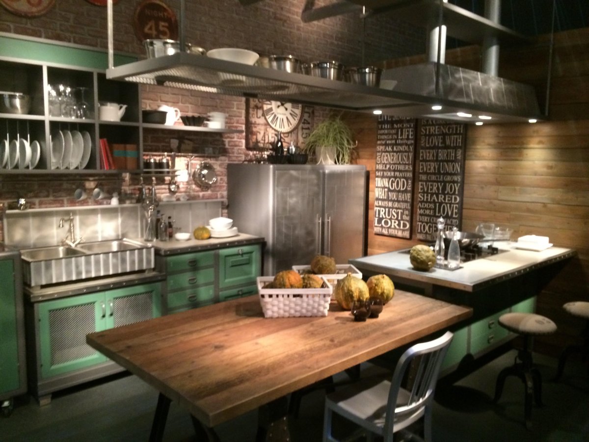 Индастриал мебель кухни