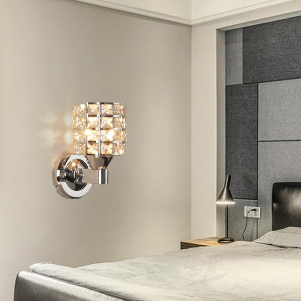 Подвесной декоративный светильник в спальню