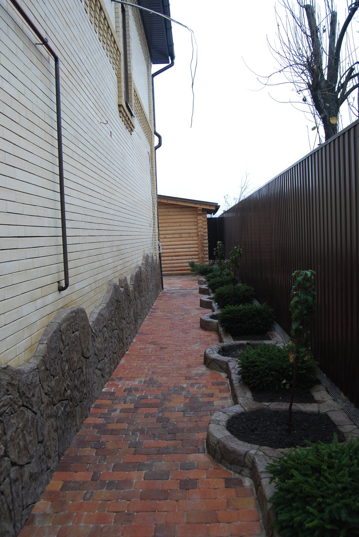 Песчаник пластушка цоколь