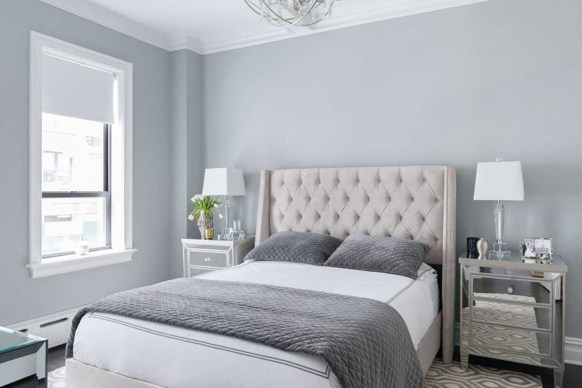 Современный декор спальни в сером цвете
