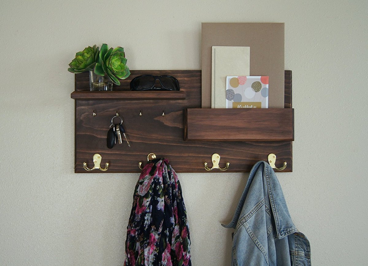 Полки настенные для мелких вещей