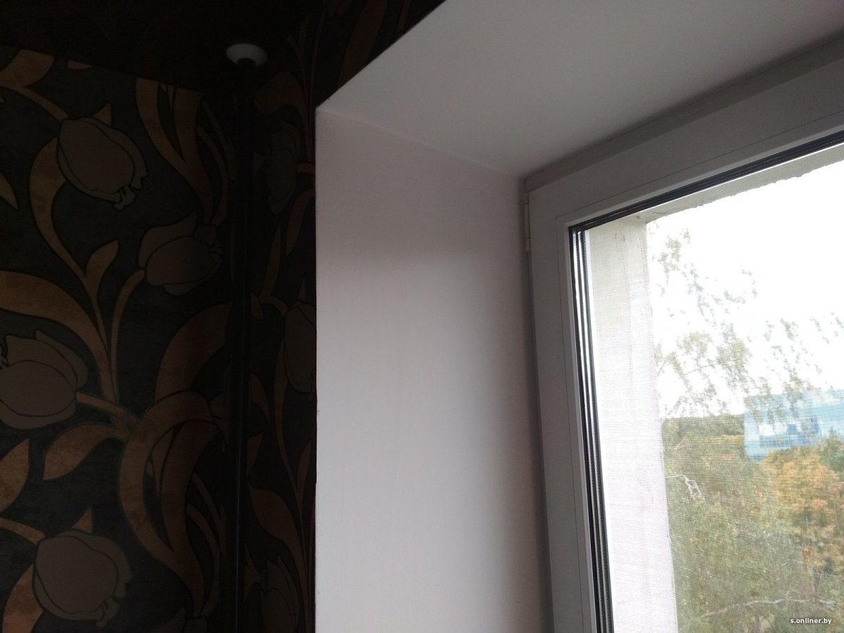 Откос внизу окна