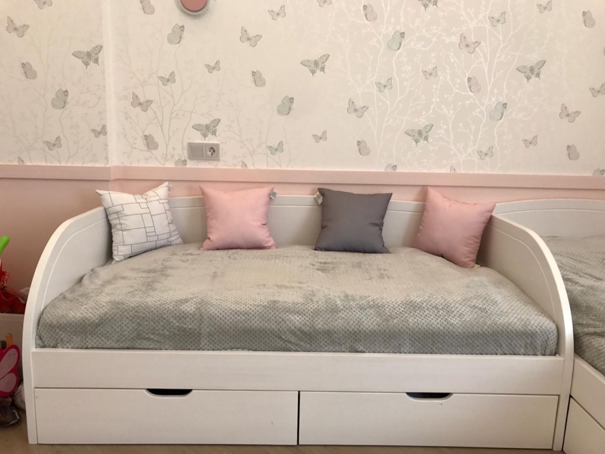 Икеа ХЕМНЭС кушетка в детской