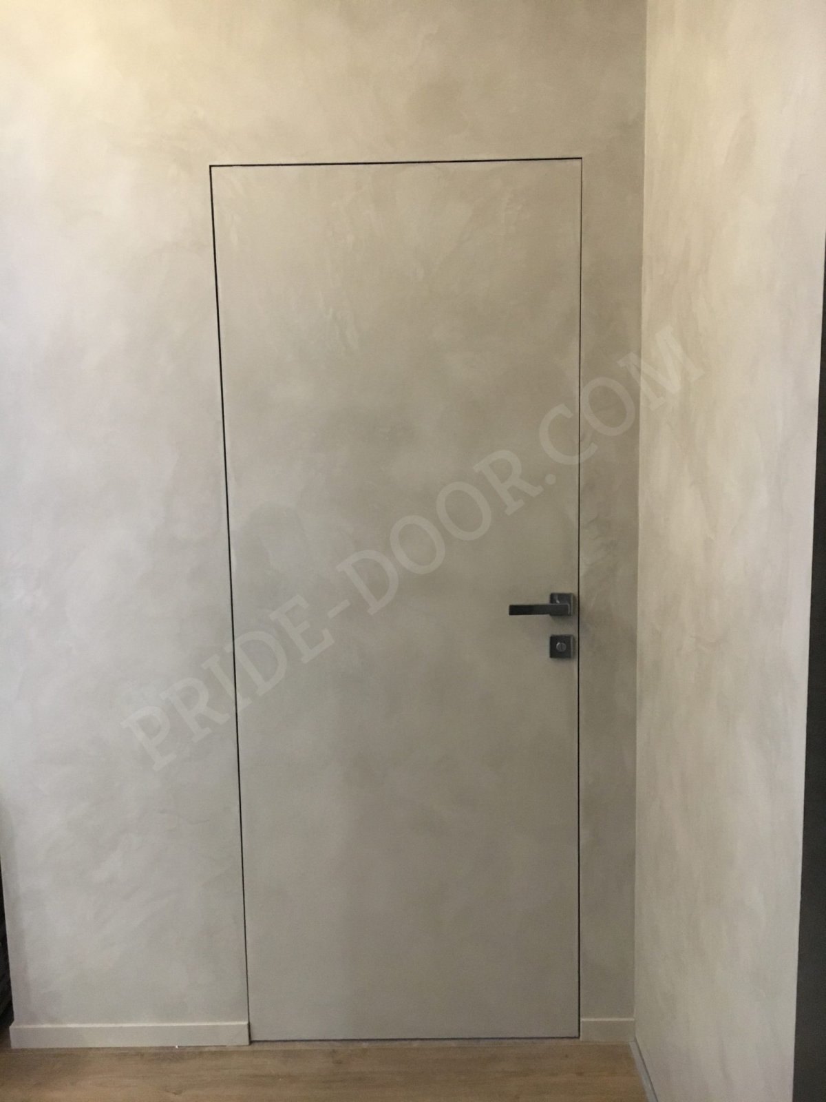 Декоративная штукатурка в интерьере прихожей