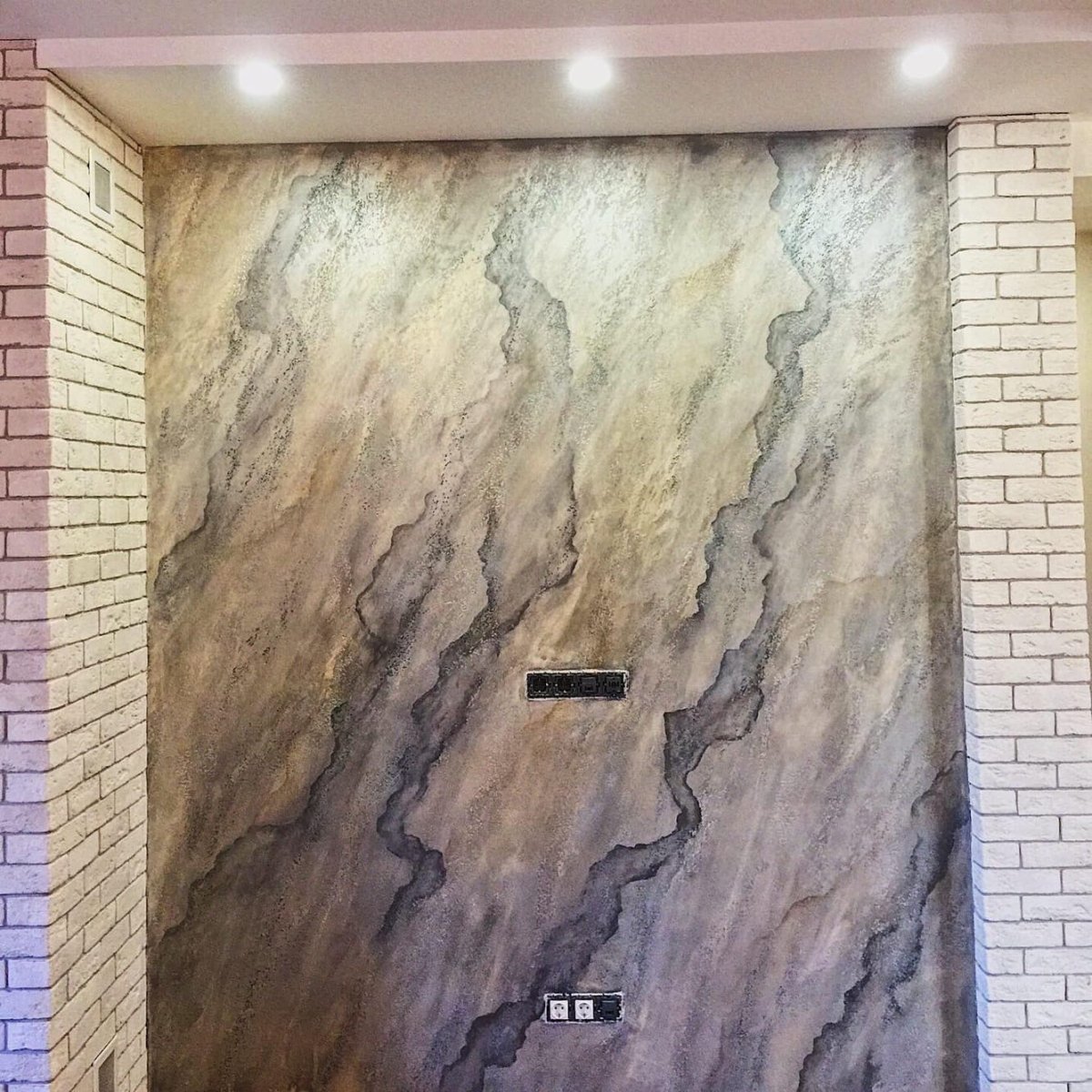 Декоративная отделка стен