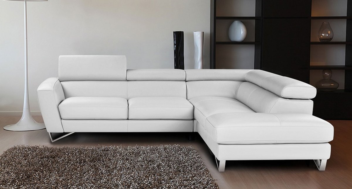 Современный белый диван