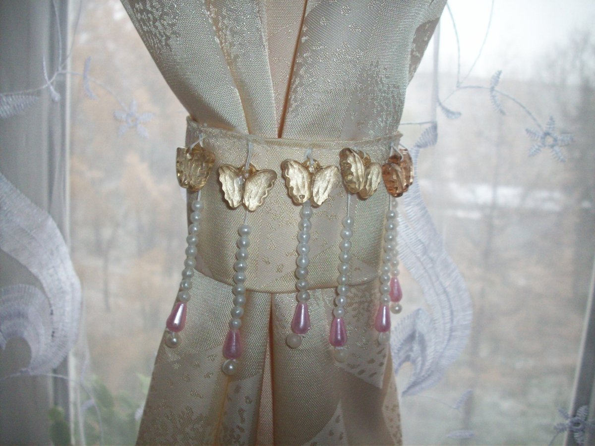 Подвязки для штор с бусинами